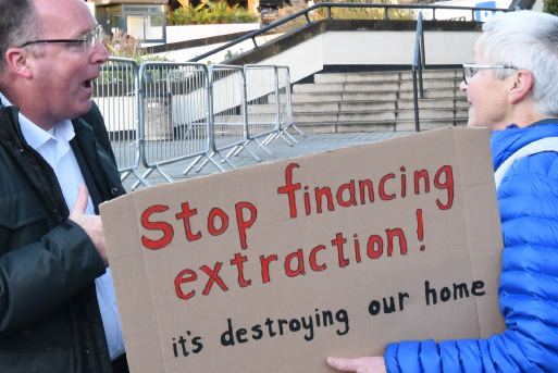 Ditch the dirty dollars – invest in our future!
